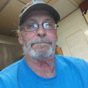 Meet your Posher, Carl